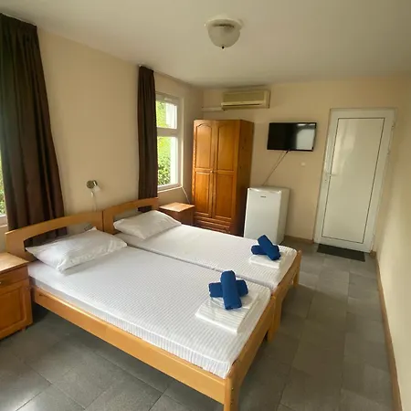 Gloria Houses-free Parking Várna