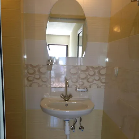Pensionat Gloria Houses-free Parking 3*