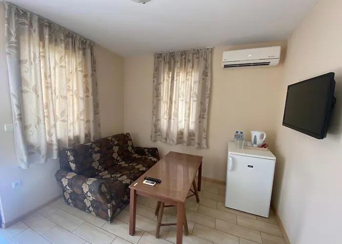 Gloria Houses-free Parking 3*